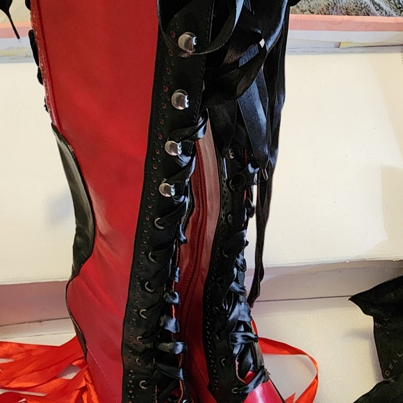 Pleaser Tempt Red and Black Women's Knee High Boots Zipper Satin Laces US Sz. 7 - Picture 4 of 10